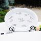 Le plat en porcelaine à signatures