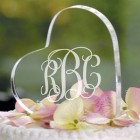 La figurine de mariage coeur en plexiglas
