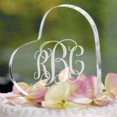 La figurine de mariage coeur en plexiglas