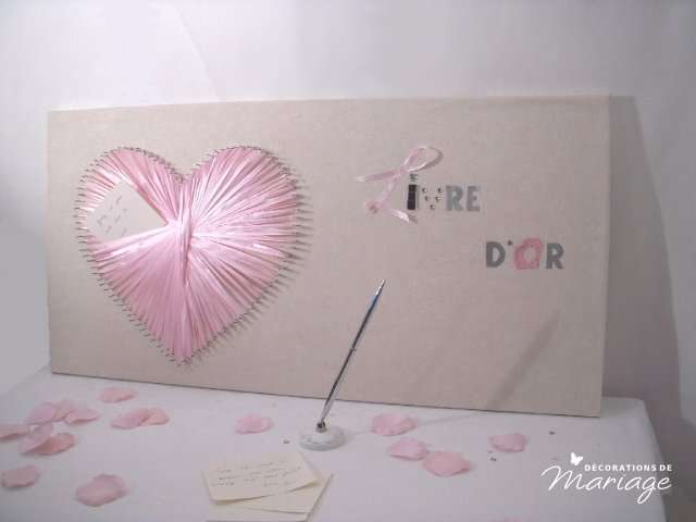 livre d'or mariage coeur panneau clous