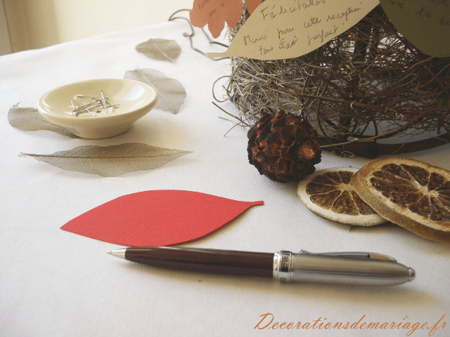   décoration mariage table loisirs créatifs faire soi même bricolage thème automne livre d'or cône des bois