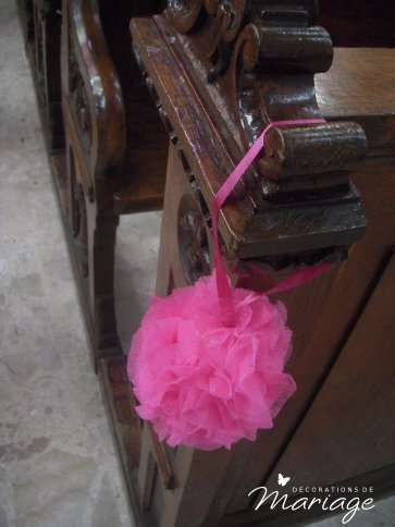 decoration boule de tulle eglise 