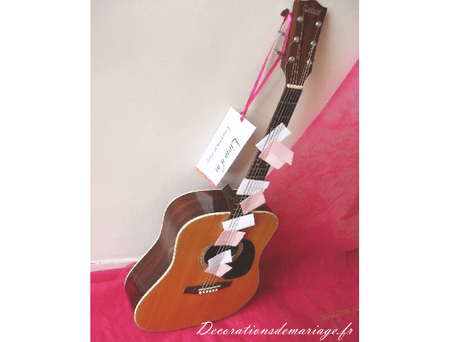  décoration mariage idées thème musique livre d'or guitare loisirs créatifs faire soi même bricolage