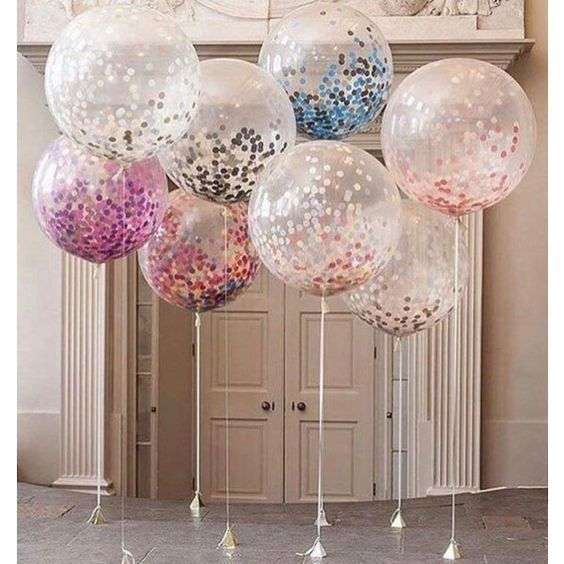 décoration salle ballon confettis geants 
