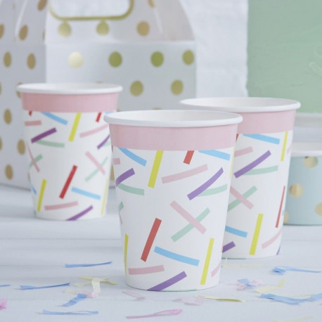 Les 8 gobelets en carton confettis Les 8 gobelets en carton confettis