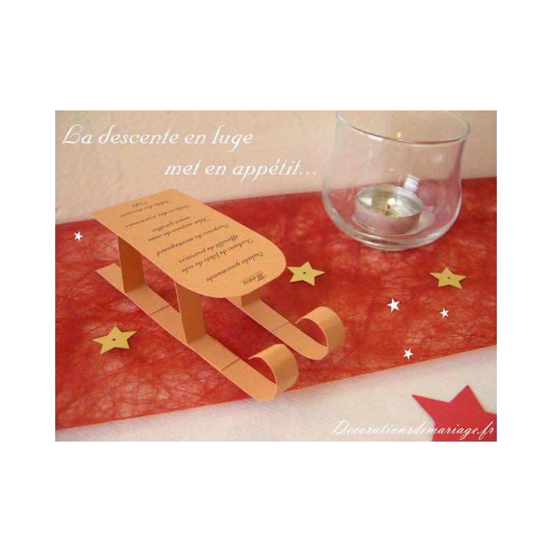 Decoration Avec Une Luge Et Sapin Decoration Avec Une Luge Et Sapin