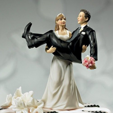 La Figurine La Mariée Portant Le Marié