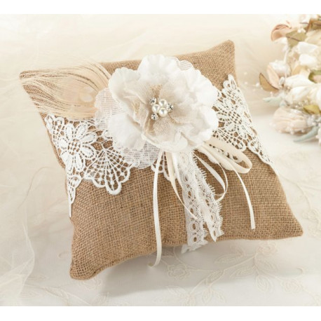 Le coussin d'alliances vintage chic Le coussin d'alliances vintage chic