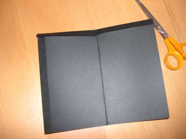    réalisation modèle exemple faire part invitation mariage thème musique piano loisirs créatifs bricolage faire soi même pochette noir et fucsia touches clavier scrapbooking carte origami