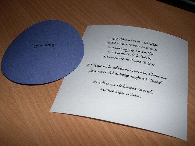réalisation modèle exemple faire part invitation mariage thème surprise enfance réalisation modèle exemple faire part invitation mariage thème surprise enfance loisirs créatifs bricolage faire soi même rond coeur shaker box scrapbooking bleu et fuchsia