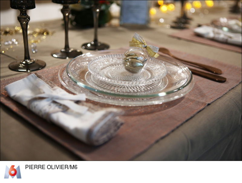 cadeaux invites boule plexiglas toile de jute et or cadeaux invites boule plexiglas toile de jute et or