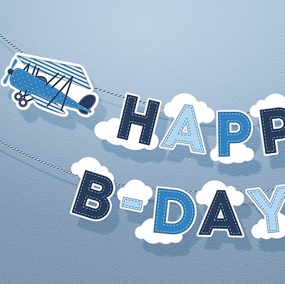 guirlande avion et nuage en carton deco anniversaire