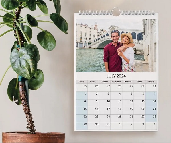 calendrier photo mural cadeau pour couple
