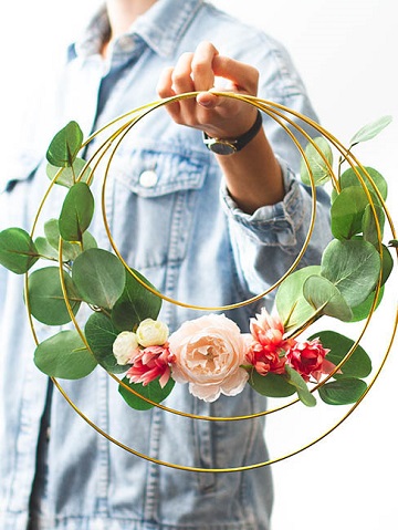 bouquet mariage cerceau metal fleurs