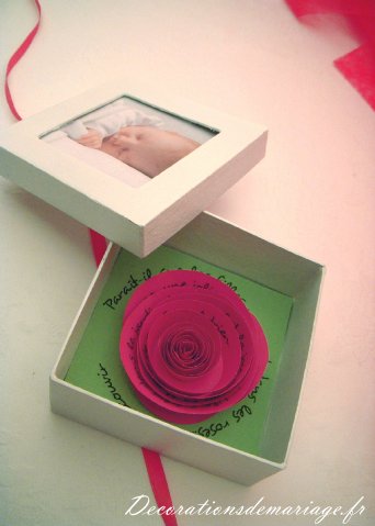 faire part naissance rose dans boite