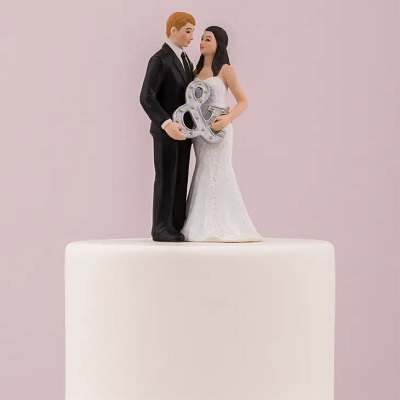 figurine mariage couple tenant &