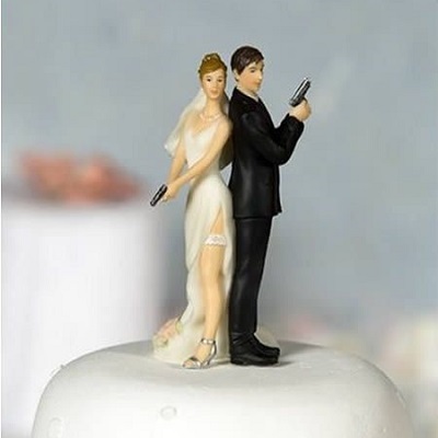 figurine mariage espion