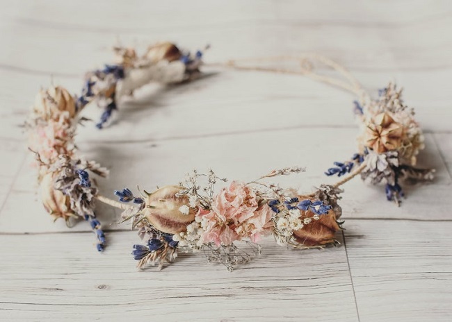 couronne de fleurs séchées accessoire mariage