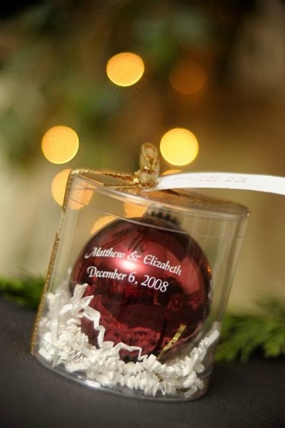 cadeau-invites-boule-de noel mariage hiver