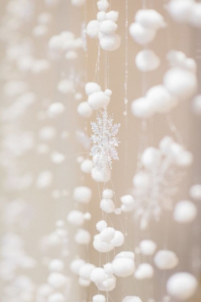 guirlande-boule-coton-flocons-mariage-hiver