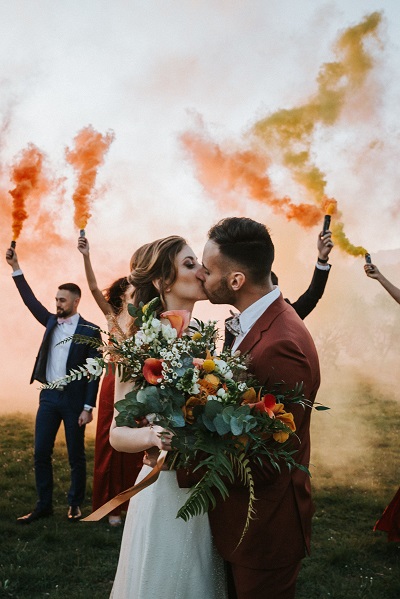 feux artifice de jour fumigène en été