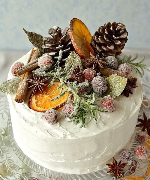 decoration gateau noel pomme de pin et orange