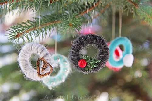 décorations de noel anneau en laine pour sapin