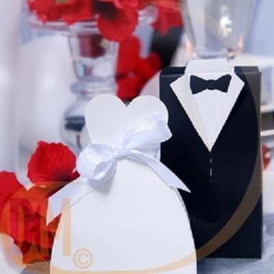 boite dragées mariés costume et robe
