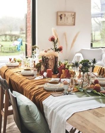 décoration table de pâques inspiration bohème fleurs séchées terracotta