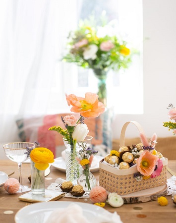 décoration de table de pâques avec ferrero rocher