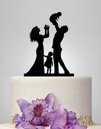 pic gateau mariage plexiglas avec enfants