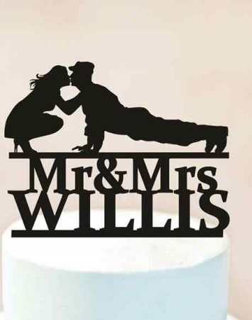 cake topper en plexiglas marié sportif pompe