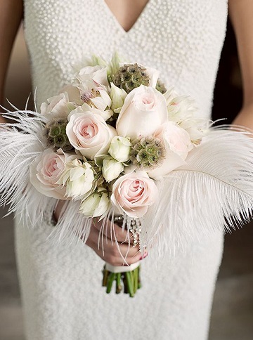 bouquet mariée avec des plumes