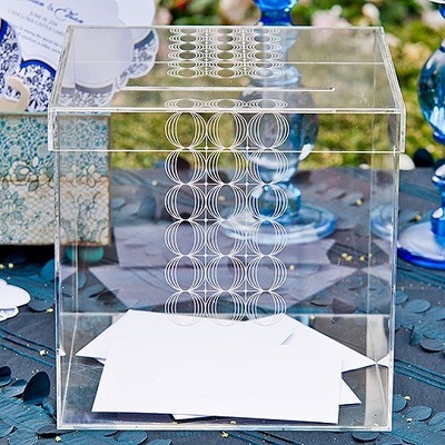 urne de mariage en plexiglas cube personnalise
